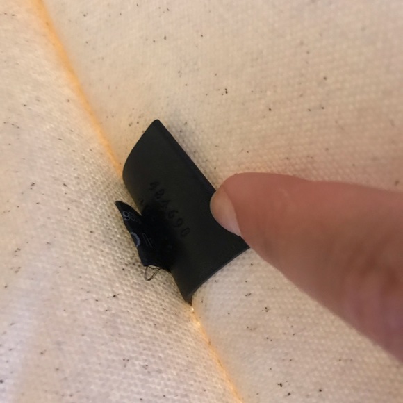 Authentic NEW GUCCI Ouroboro Ivory print tote - Picture 7 of 8